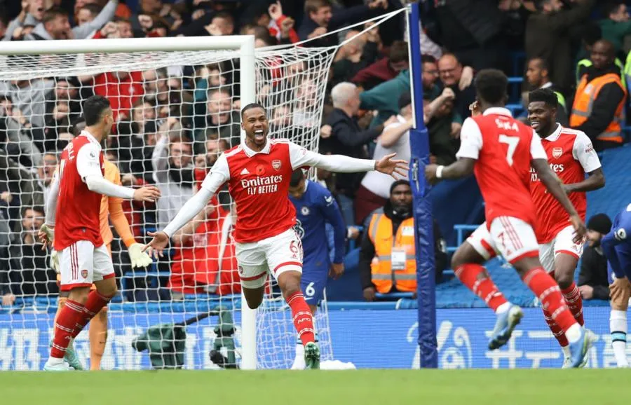 Arsenal maîtrise Chelsea et récupère la tête