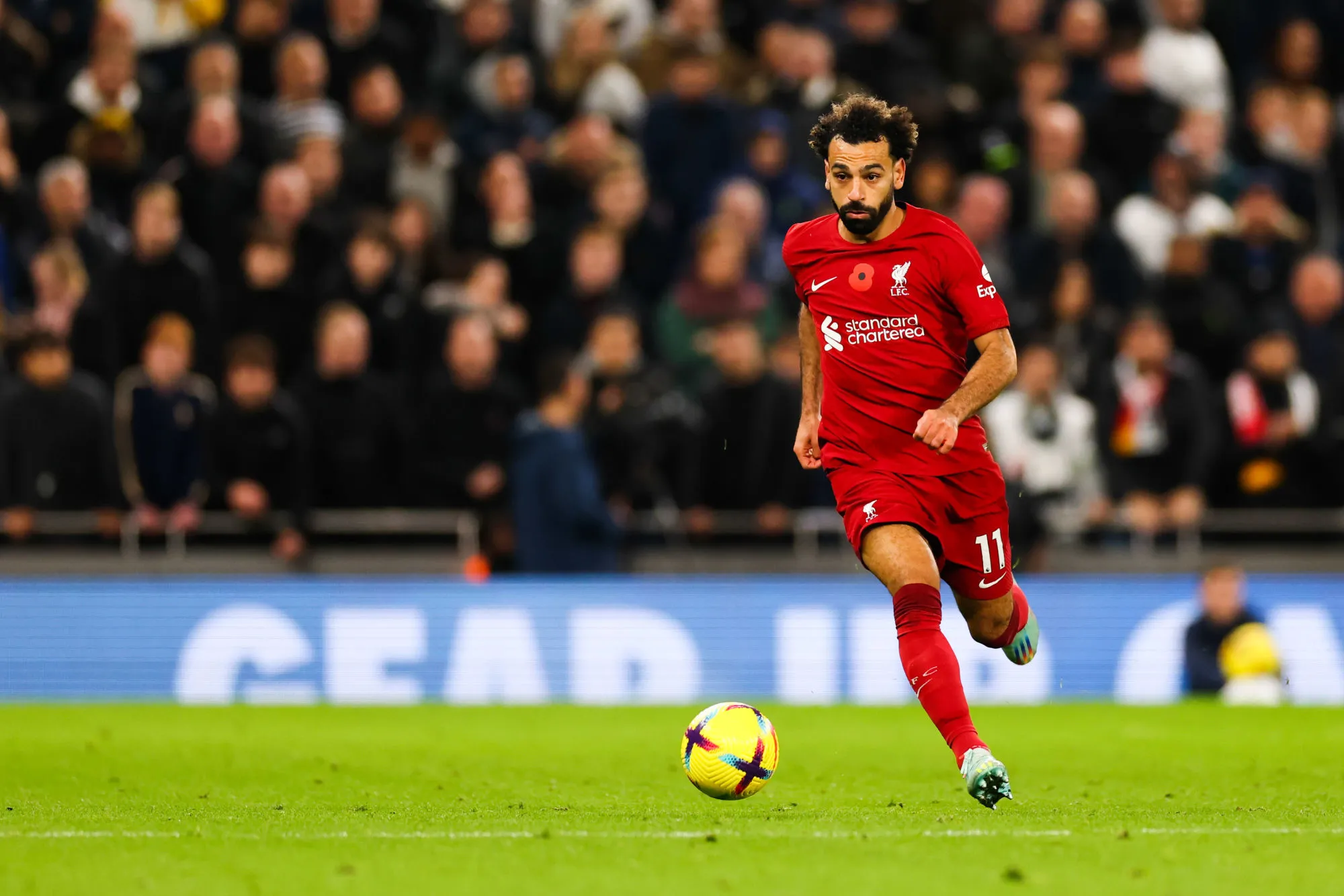 Un fan thaïlandais a construit deux épouvantails géants à l&rsquo;effigie de Salah et de Klopp