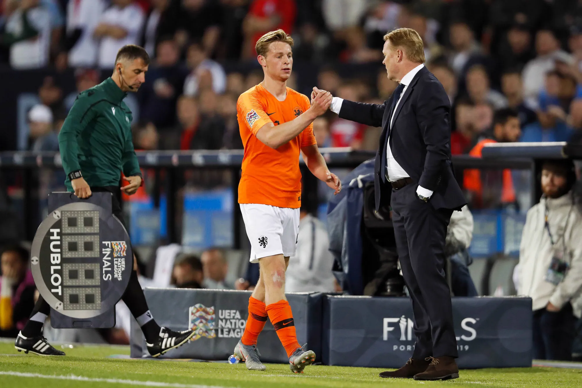 Ronald Koeman impressionné par Frenkie de Jong