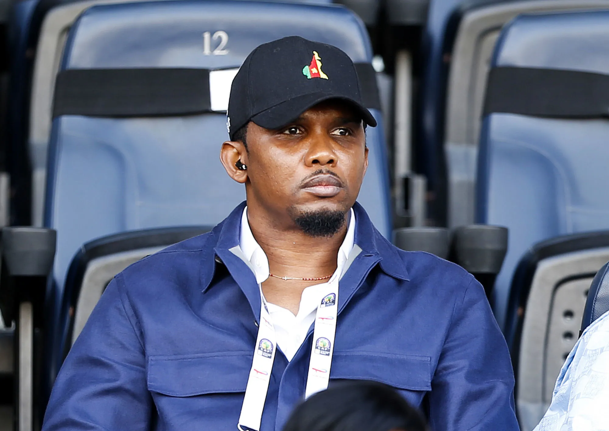Samuel Eto’o frappe un youtubeur algérien
