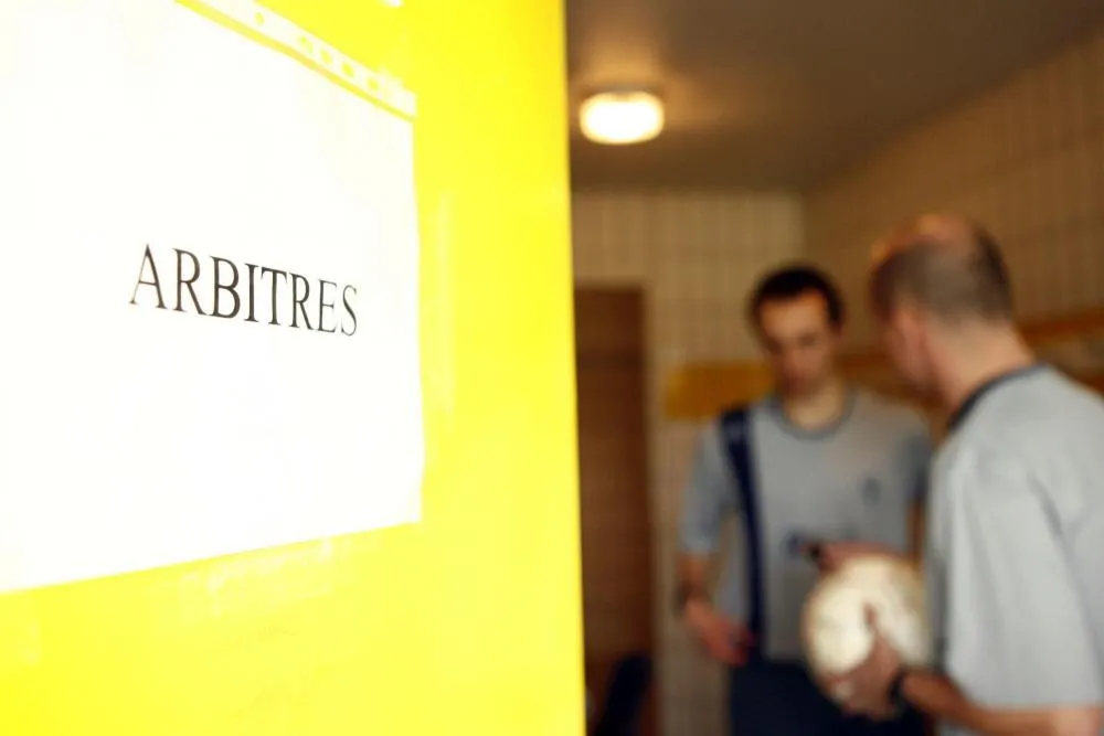 Indre : Un joueur amateur suspendu 30 ans pour avoir frappé un arbitre