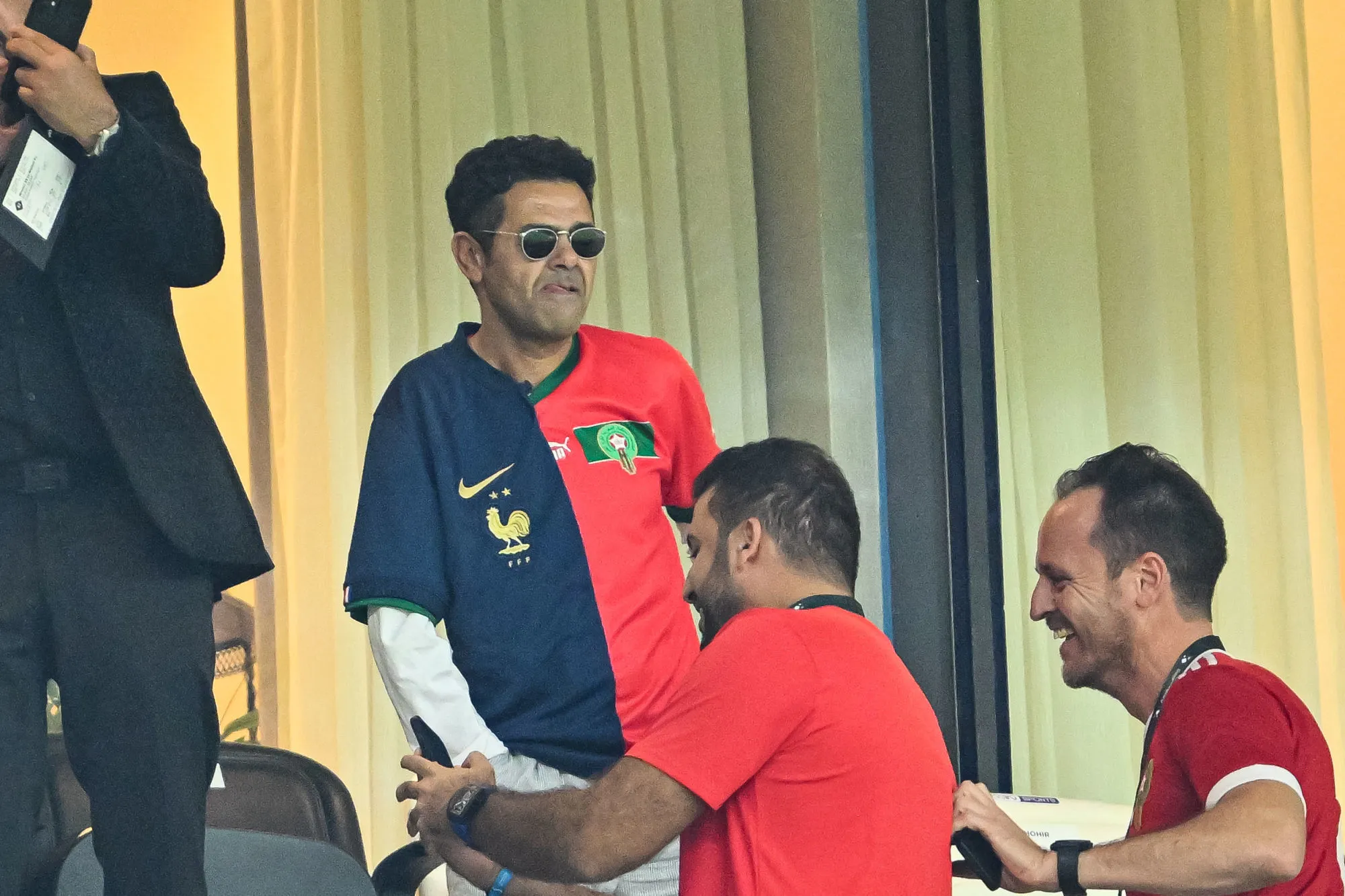 Le drôle de maillot de Jamel Debbouze lors de France-Maroc