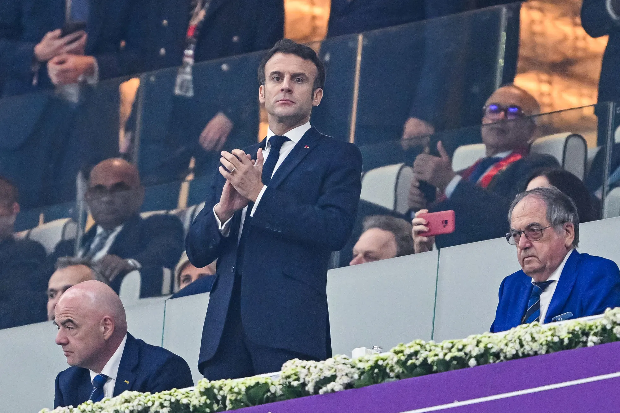 Quand la télé italienne prend Emmanuel Macron pour Nicolas Sarkozy