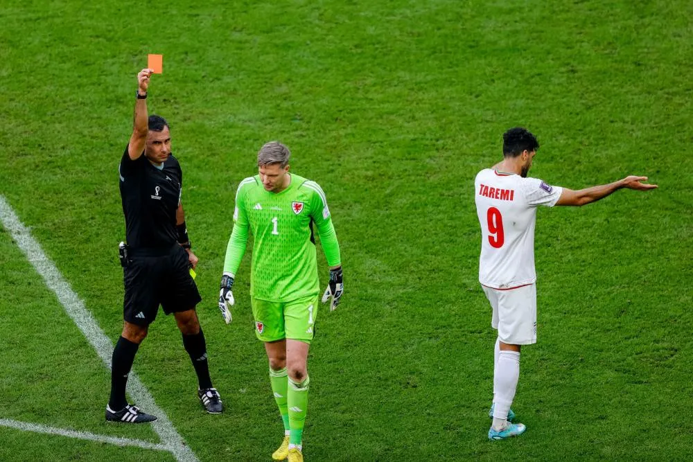 Pays de Galles : Hennessey, troisième gardien à se prendre un carton rouge en Coupe du monde