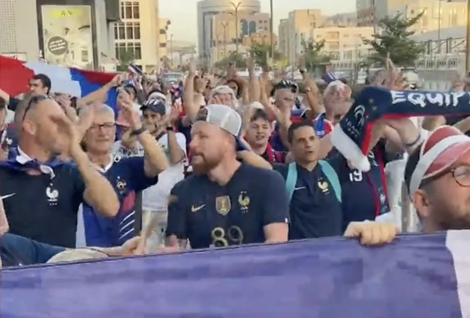 La chanson super gênante des supporters de l&rsquo;équipe de France au Qatar