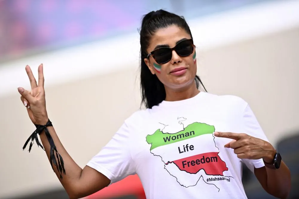 Un accord entre le Qatar et l’Iran pour censurer les messages de soutien à la révolte des femmes ?