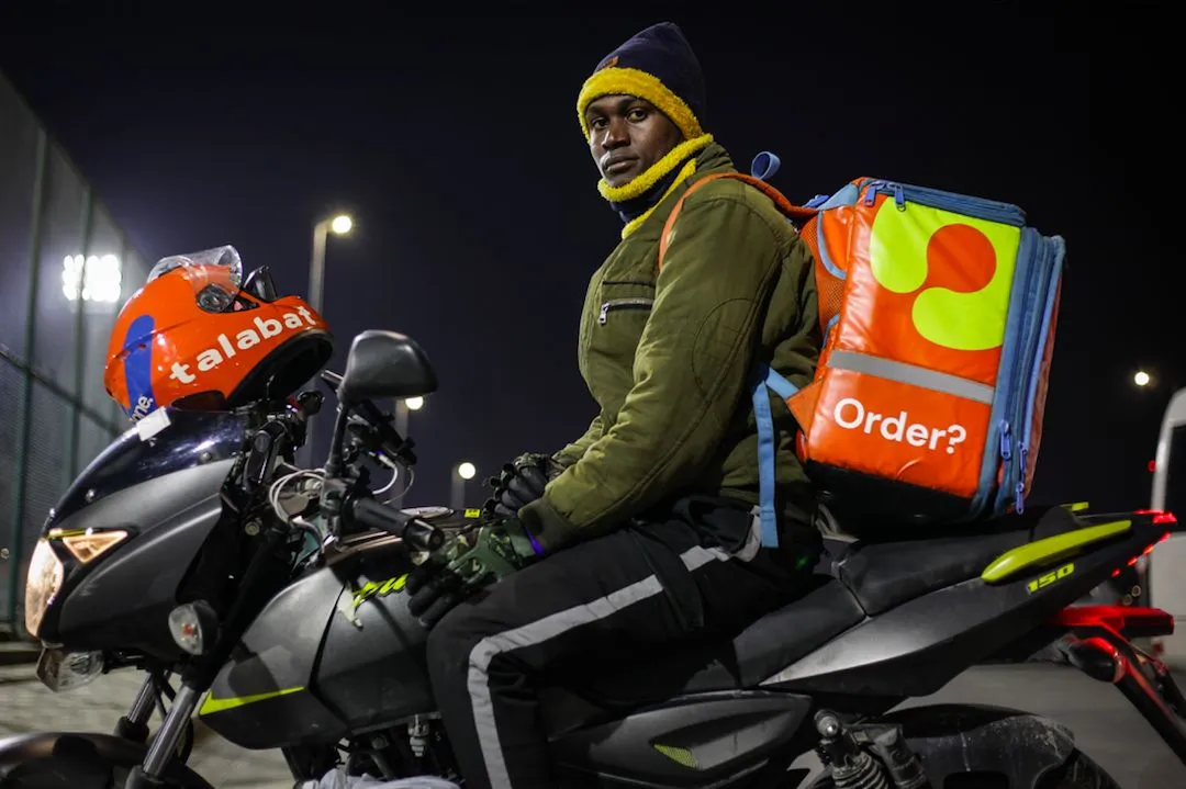 Qatar : Les livreurs Talabat, dernier maillon d&rsquo;une chaîne d&rsquo;exploitation