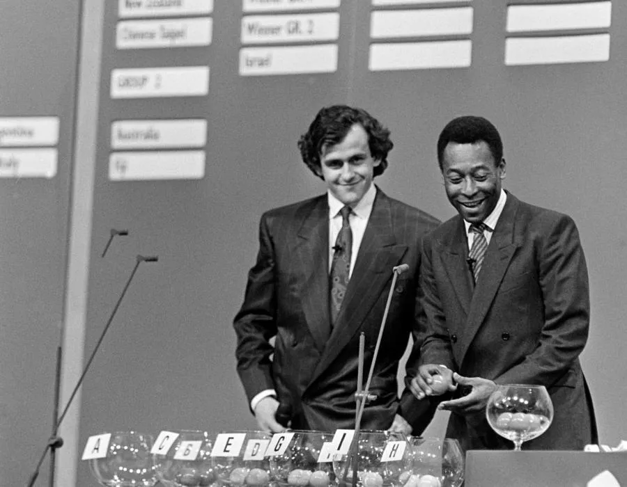 Michel Platini : «<span style="font-size:50%">&nbsp;</span>À l&rsquo;école, je signais Peléatini<span style="font-size:50%">&nbsp;</span>»