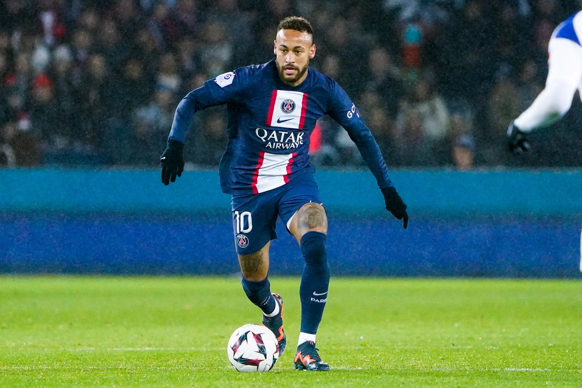 Neymar suspendu un match par la LFP