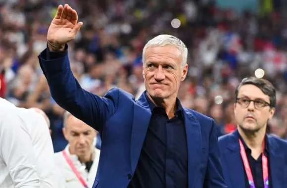 C’est officiel, Didier Deschamps rempile jusqu’en 2026 !