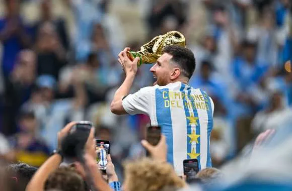 Au Bangladesh, un fan parcourt 1003 km à vélo en l’honneur de Messi