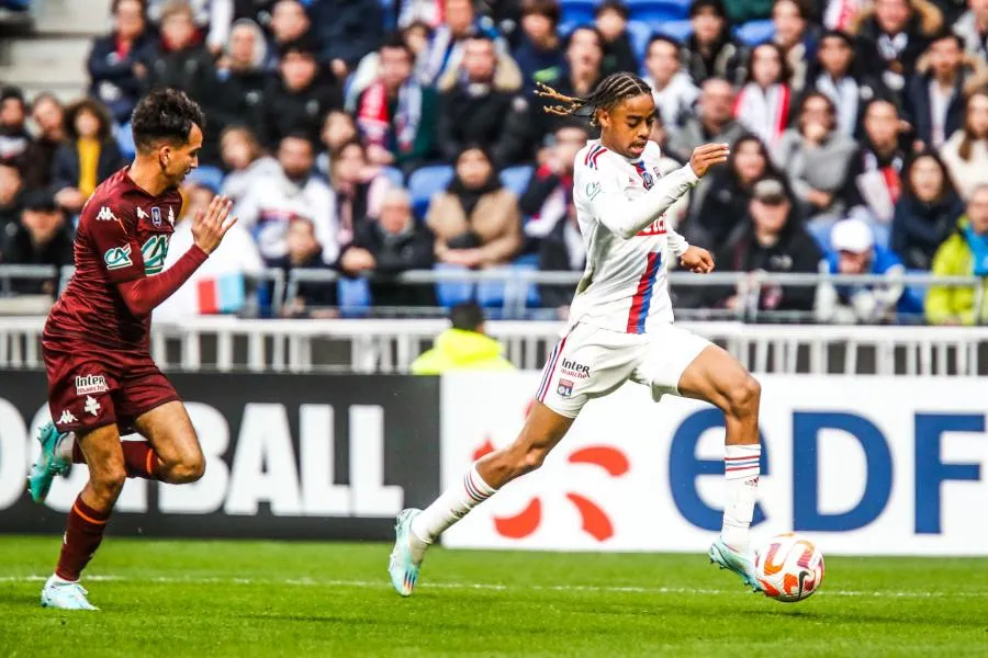 Lyon élimine difficilement  Metz
