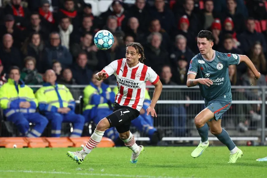 Quand les coéquipiers de Xavi Simons l’obligent à laver leurs chaussures