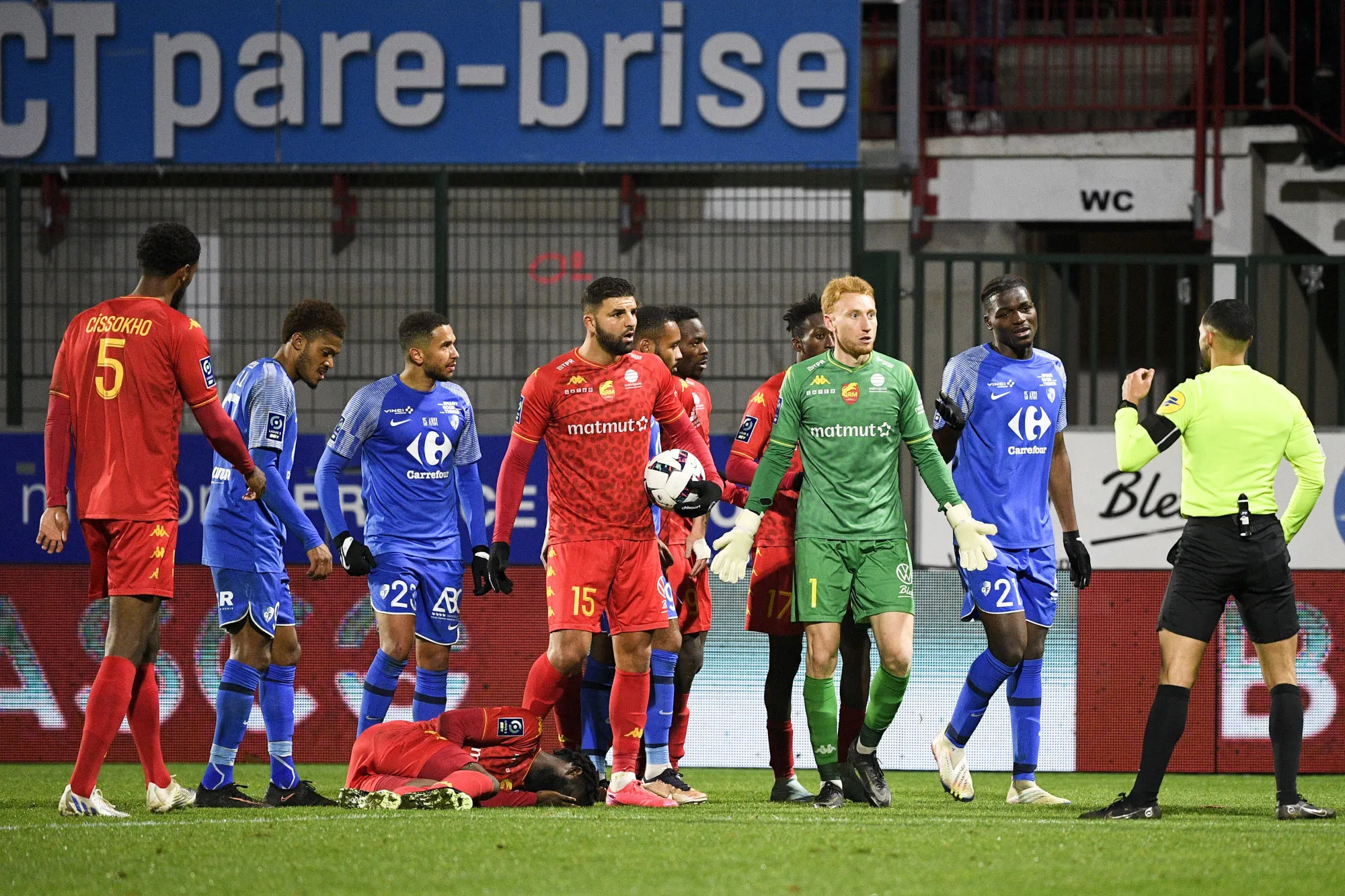 Sochaux devient dauphin, Dijon fait le spectacle