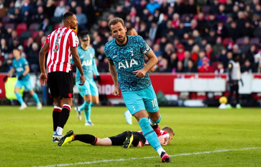 Tottenham remonte Brentford