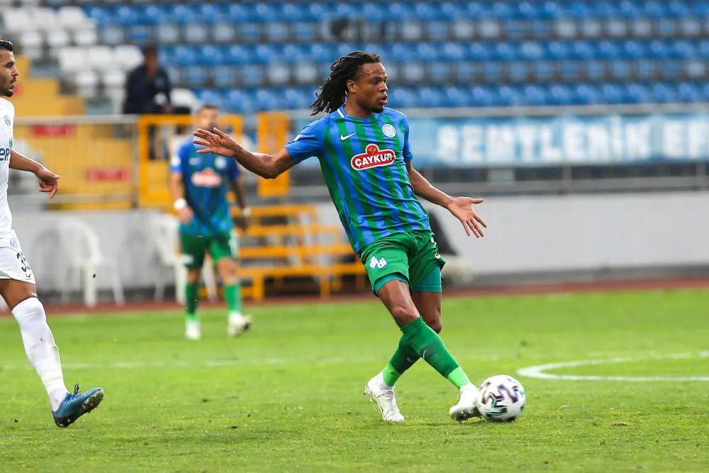 Loïc Rémy s&rsquo;entraîne avec Brest
