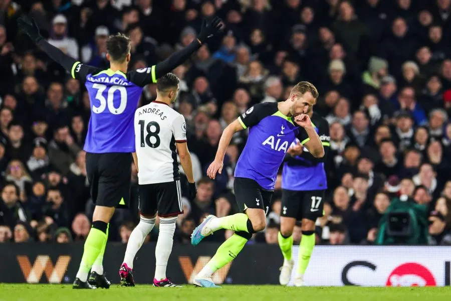Tottenham s&rsquo;impose à Fulham, Kane dans la légende