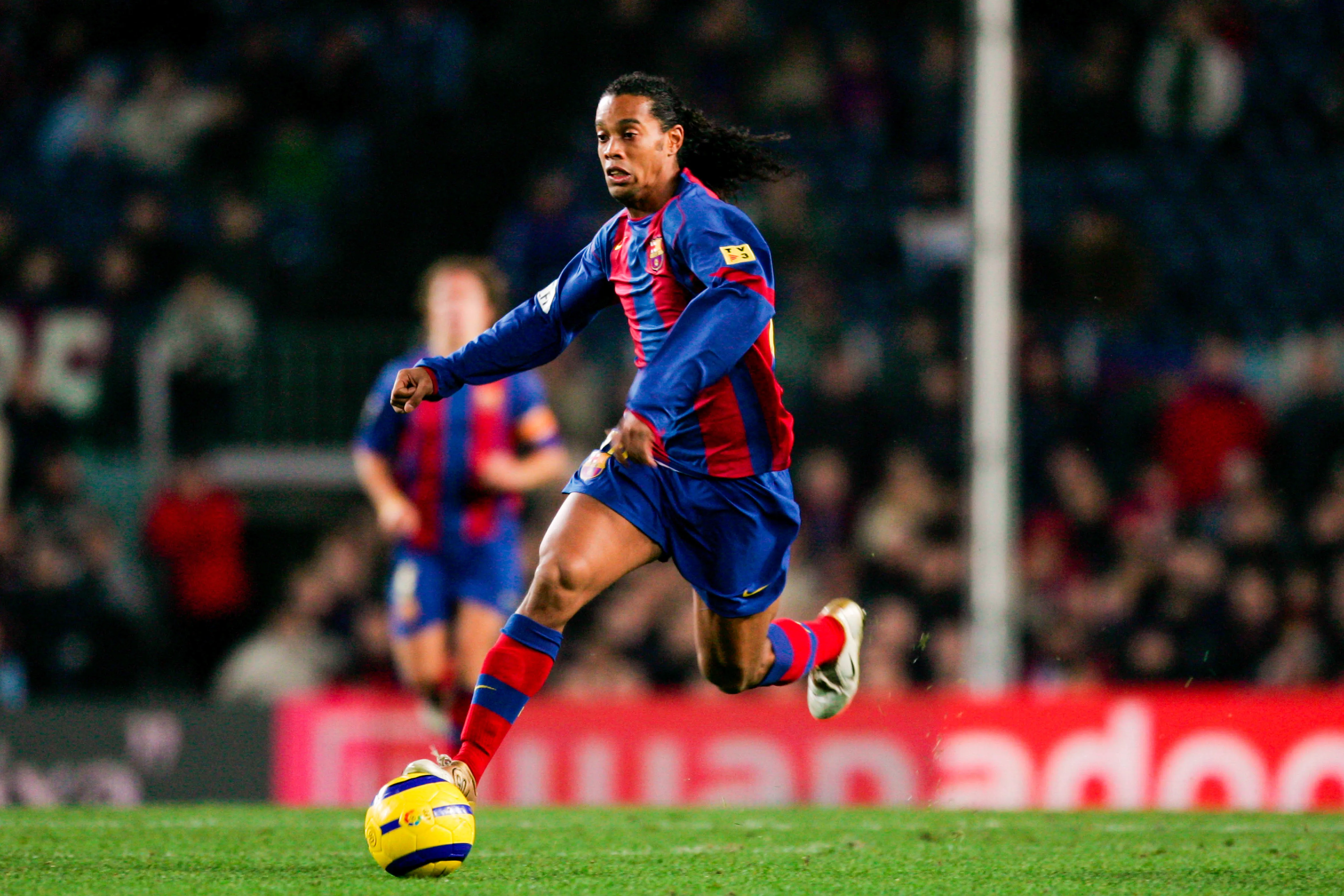 Le fils de Ronaldinho au Barça ?