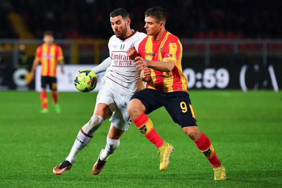 Bougé par Lecce, Milan perd encore du terrain