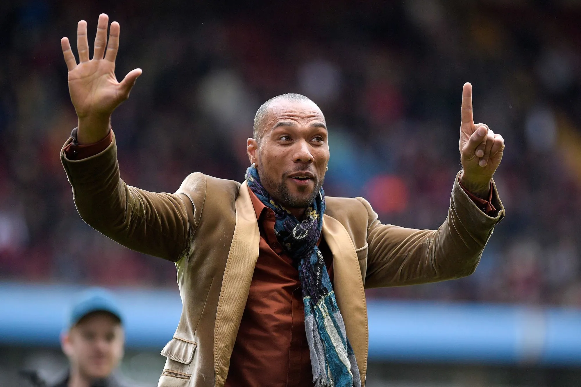John Carew embauché par la fédération norvégienne pour éviter la prison ferme