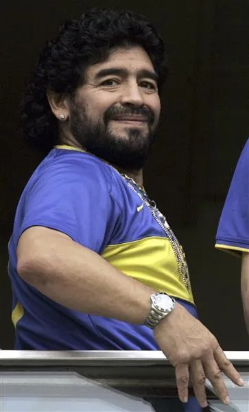 Pelé vs Maradona en vrai ?