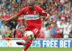 Afonso Alves vise (trop) haut