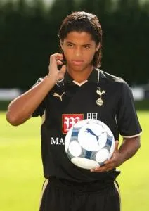 Giovani, déjà out