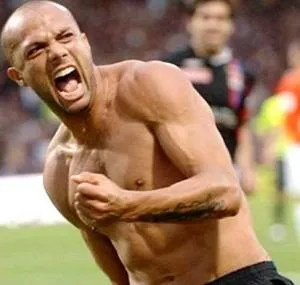 Fabio Santos quitte Lyon