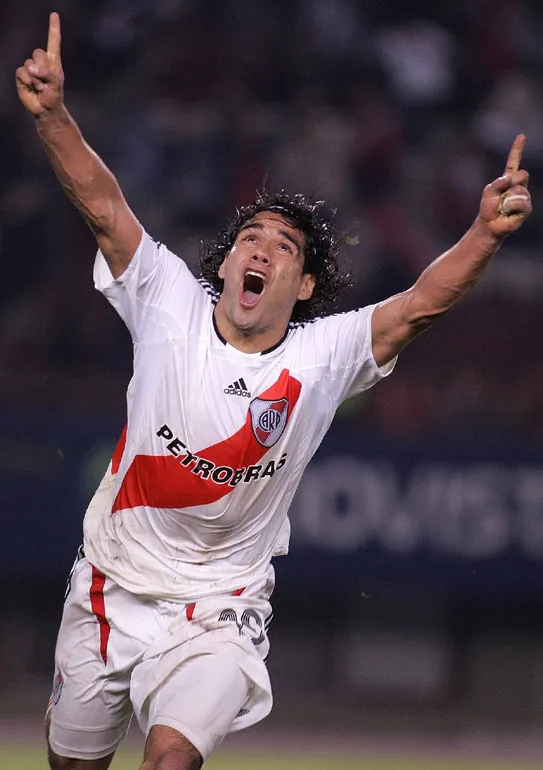 Falcao, direction Porto