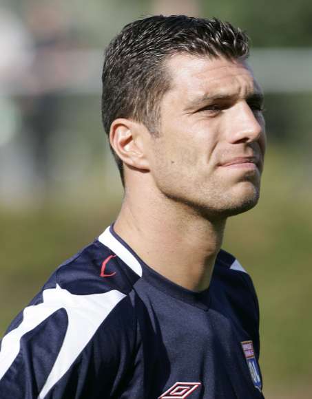 Vercoutre prolonge à Lyon