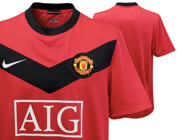 Le maillot de MU fait débat