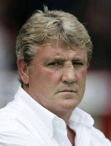 Laurent Blanc énerve Steve Bruce