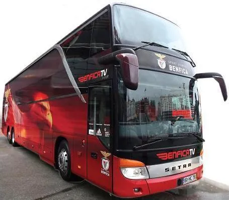 Benfica, 9 heures de transport