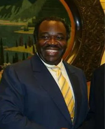 Bongo met la pression sur la sélection