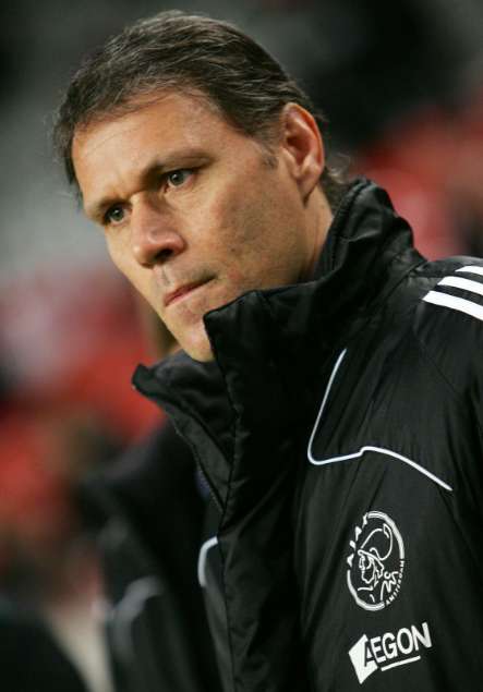 Van Basten à la place de Leonardo?