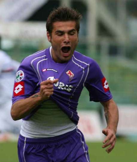 «<span style="font-size:50%">&nbsp;</span>Laissez Mutu tranquille<span style="font-size:50%">&nbsp;</span>»