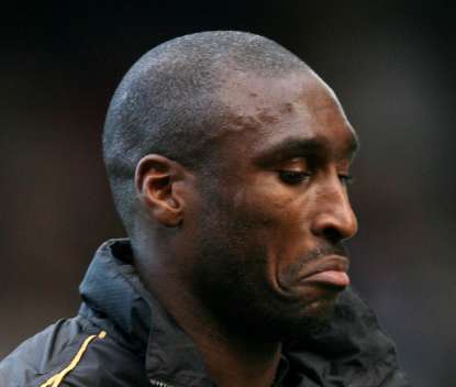 Sol Campbell se barre déjà