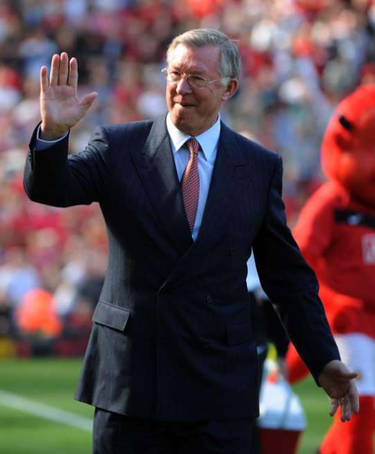 Alex Ferguson tacle Milan