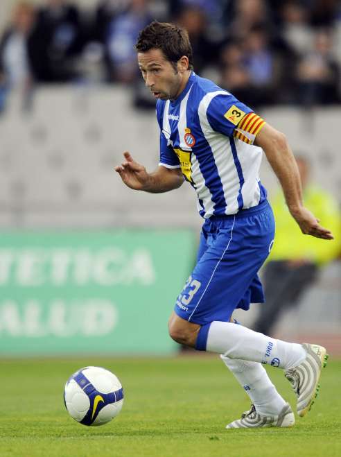 Raul Tamudo fait du pied à la Roma