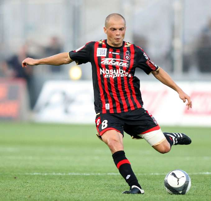 Hellebuyck pas rancunier