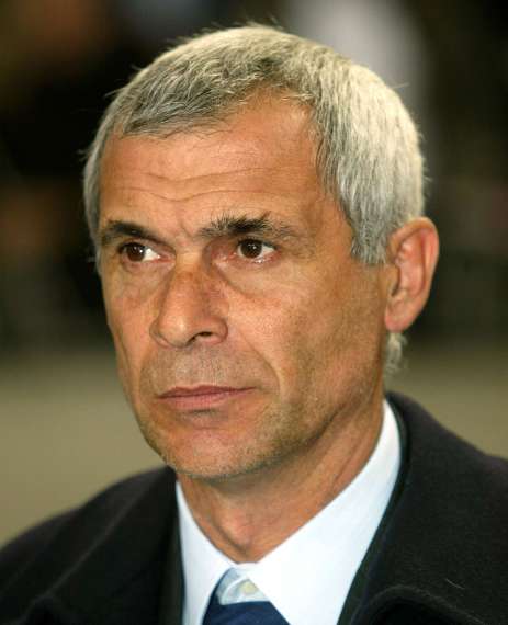 Cuper déjà réembauché