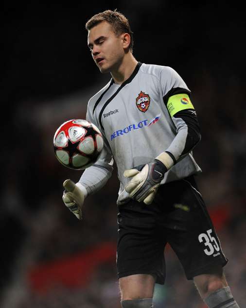 Ferguson dément pour Akinfeev