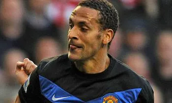 Rio Ferdinand out six semaines