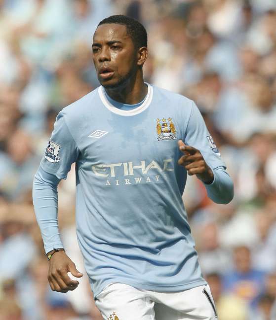 Robinho déchire son jean