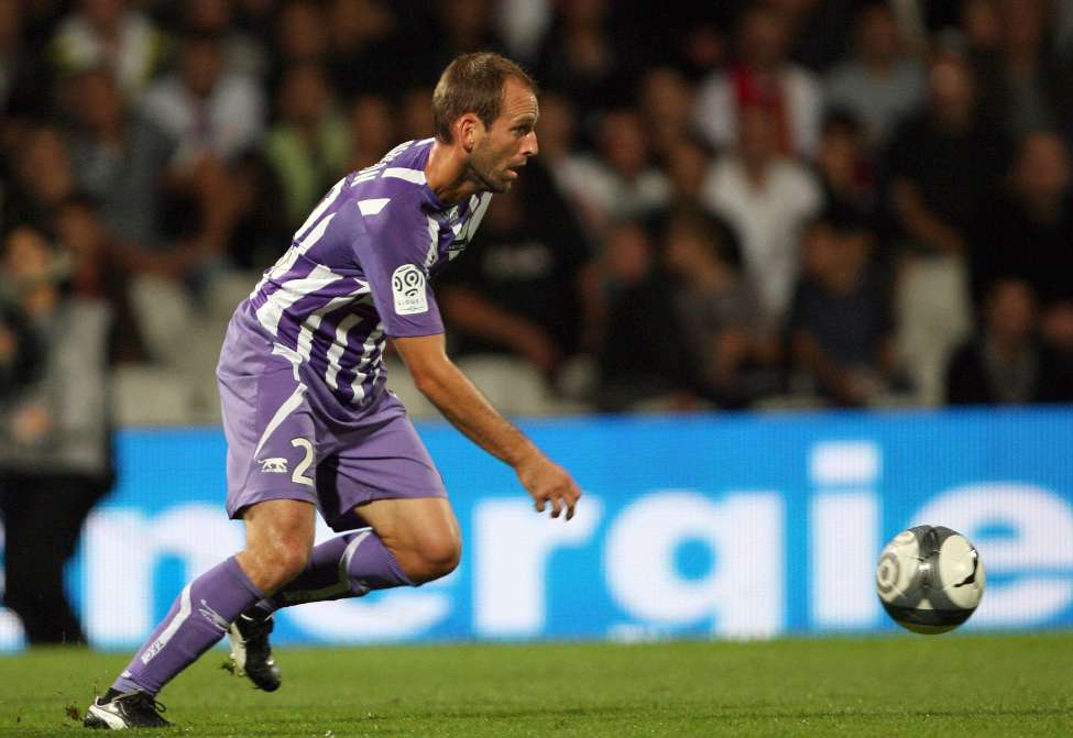 Toulouse rouge de honte