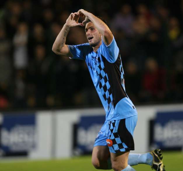 Oliver Giroud reste à Tours