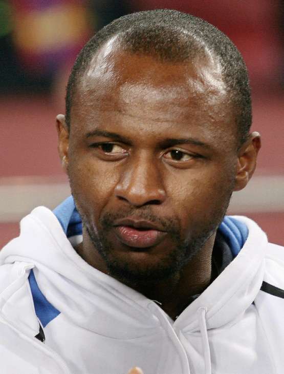 Le salaire hebdo de Pat Vieira