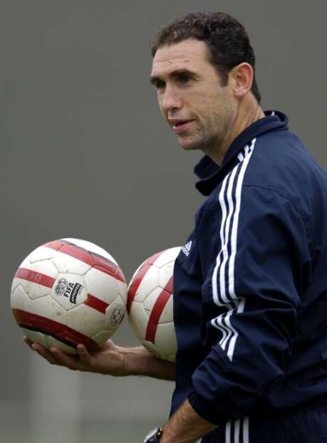 Keown soutient Sol Campbell