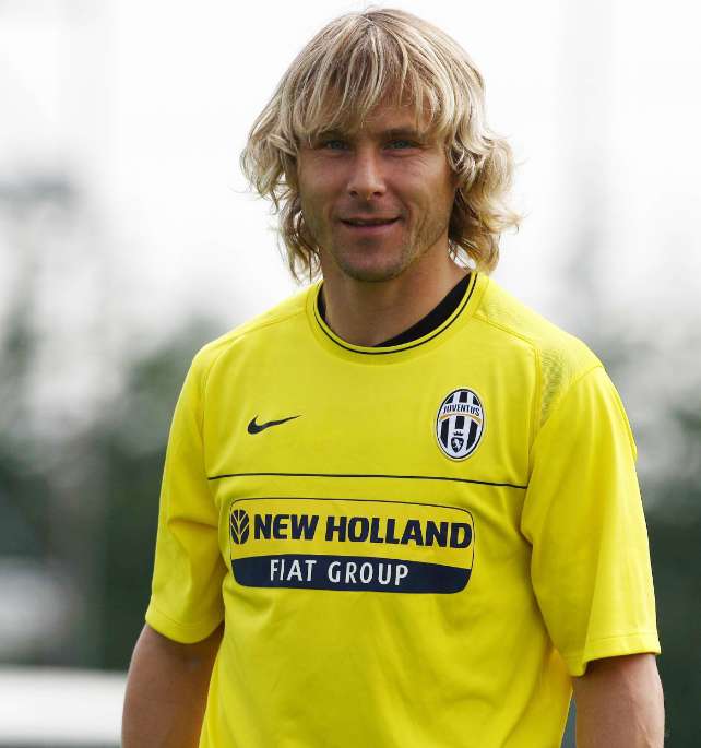 Nedved vers Cannes ?