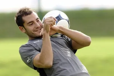 CAN : Meghni est outré